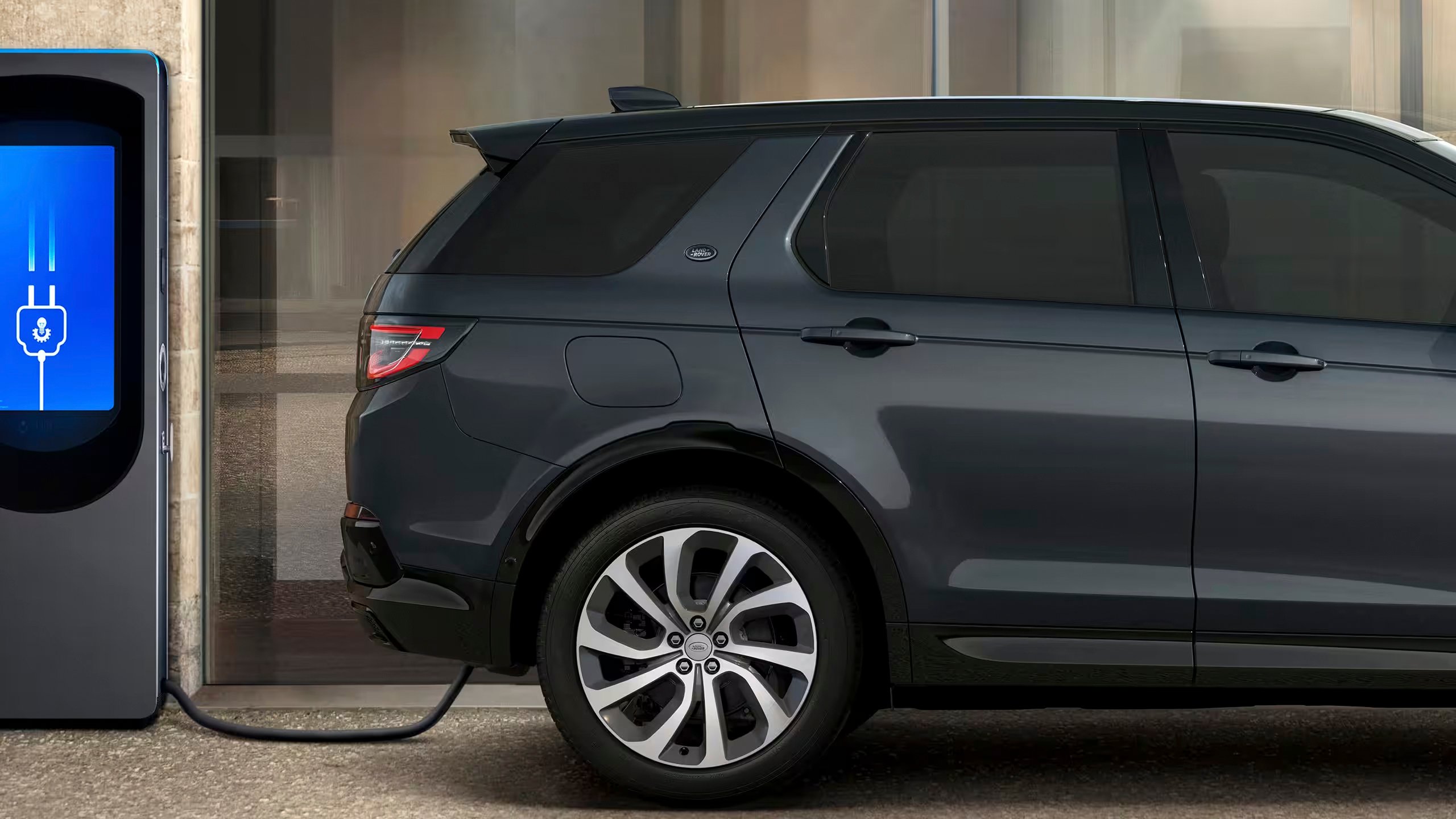DISCOVERY SPORT&nbsp;ELECTRIC HYBRID